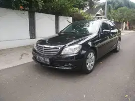 Mercedes Benz C200 CGI tahun 2010