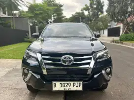 TOYOTA FORTUNER 2.4 VRZ NIK 2019  LOW KM