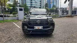 TOYOTA LANDCRUISER 200 4.7 BENSIN AT