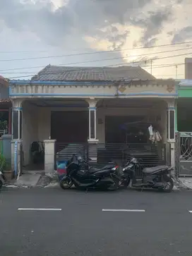 DI JUAL CEPAT RUMAH DI PERUMAHAN PERUMNAS BUMI TELUK JAMBE KARAWANG
