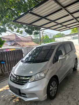 Honda Freed 2013 Bensin