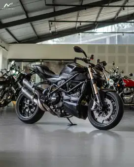 Ducati Street Fighter 848 Dark Stealth Matte Black
