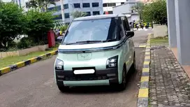 wuling air ev long range 2023 hijau include wallcharger