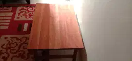Meja Lesehan Praktis