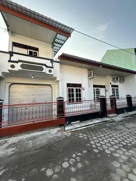 Homestay di Solo dgn 4 Kmr tidur dan Kmr Mandi dkt UMS klinik ortopedi