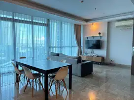 Dijual apartment windsor 3+1 bedroom semi furnished 186sqm