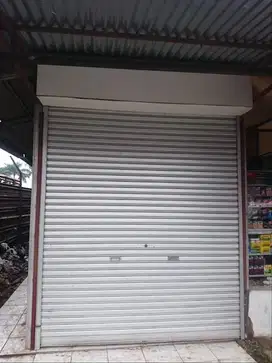 Pasang baru rolling door area kali deres