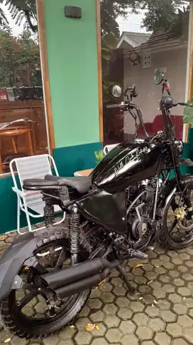 Yamaha Scorpio Custom