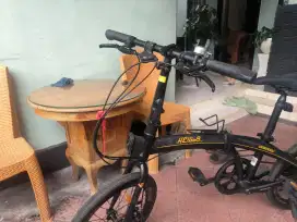 Sepeda Lipat Odessy Hellio8 aloy- 8 speed