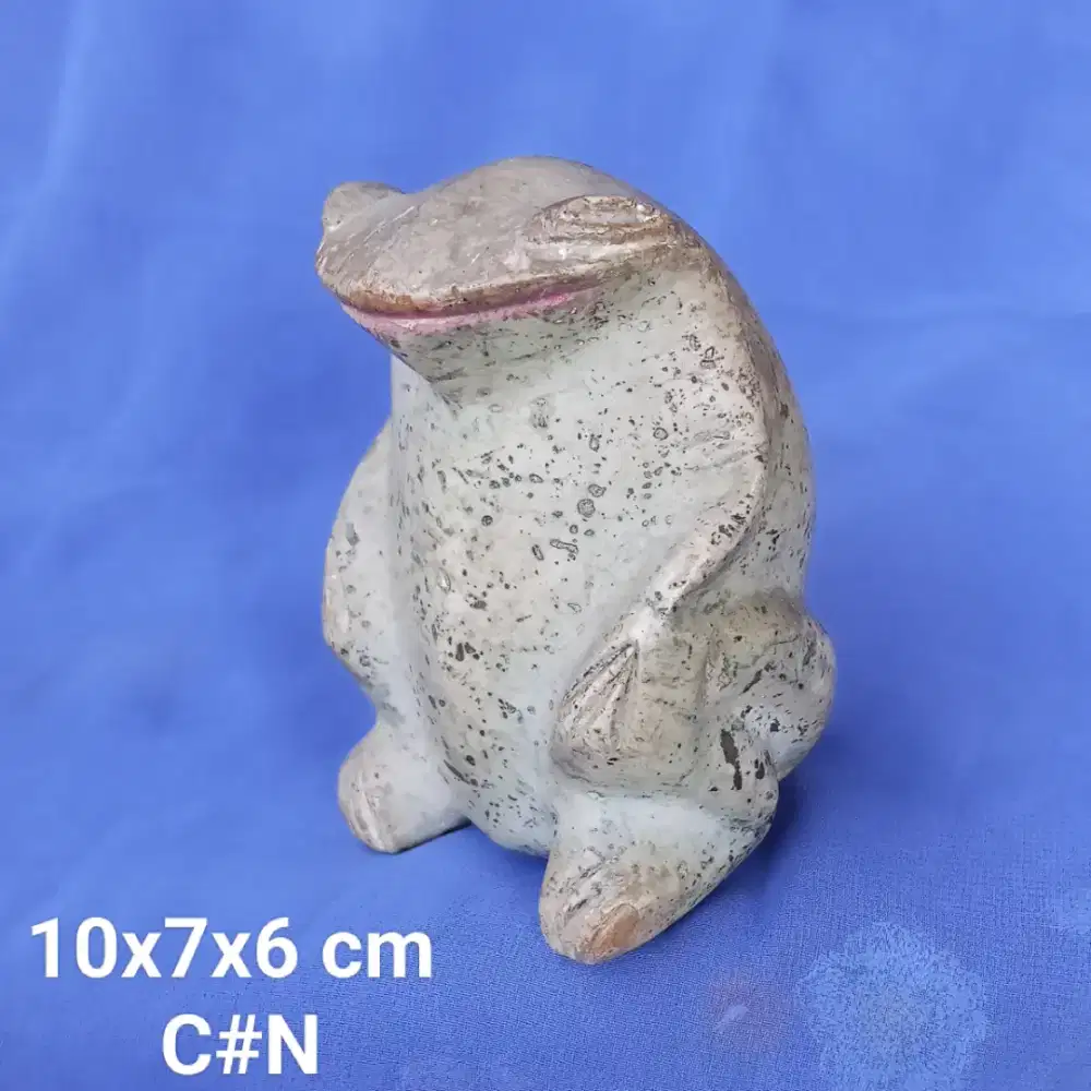 Pajangan meja, patung batu model katak