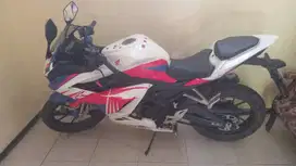 Honda CBR 150 R 2023 hitam custom sticker second mulus