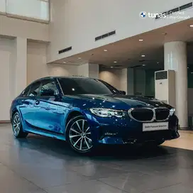 BMW 320i Dynamic Nik 2021  Regist 2022 Super Low KM 3rban
