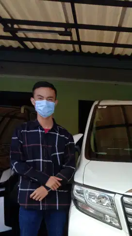 Mencari lowongan supir pribadi/kantor