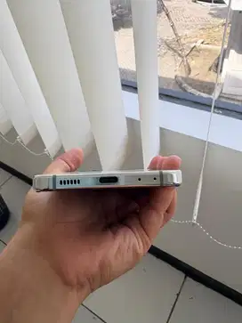Samsung Z Flip 5 / 256GB