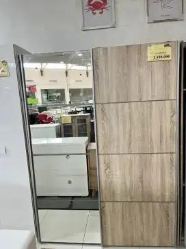 Lemari baju pintu sliding 2 pintu (khusus display)