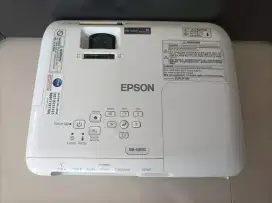 EPSON EB S300 LCD PROYEKTOR SECOND FULL SEGEL