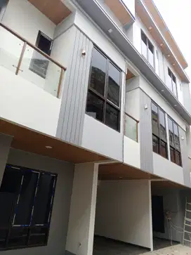 Dijual Rumah Baru Minimalis Modern 2Lt di jl Kran 5 Kemayoran JakPus