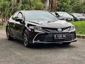 Toyota New Camry 2.5 V AT 2022 Hitam Metalik Nego Sampe Jadi