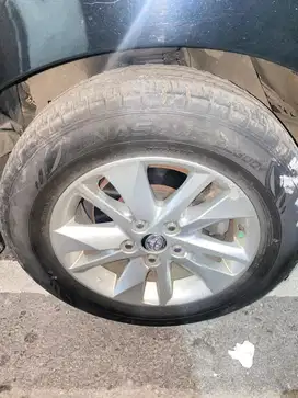 VELG INNOVA REBORN 2019 ban masih tebal
