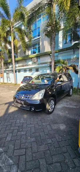 Dijual GrandLivina terawat, wangi & ga rusak