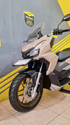 ADV 160 ABS 2024 LOW KILOMETER UNIT MULUS LIKE NEW