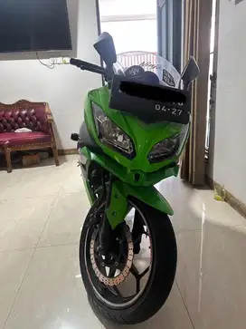 Dijual Cepat! Kawasaki Ninja 250 FI 2015 — Mulus, Terawat, Siap Gas!