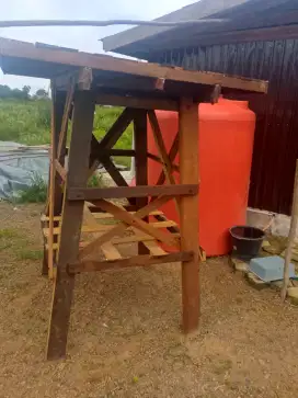 Tempat tandon menara ulin