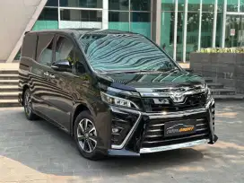 CUMA 45JT!! TOYOTA VOXY 2.0 2021 A/T