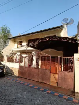 Disewakan Tahunan Rumah di area Mojoklanggru Kidul full furnished