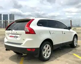Volvo XC60 Tahun 2011 Automatic Putih