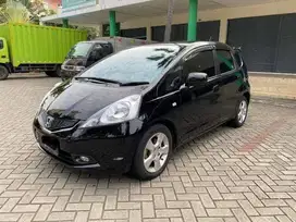 Honda jazz s MT 2010