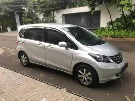 Honda Freed 1.5 AT PSD 2011