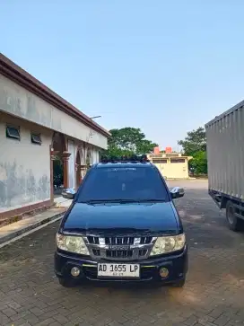Isuzu Panther LM MT 2006 Diesel