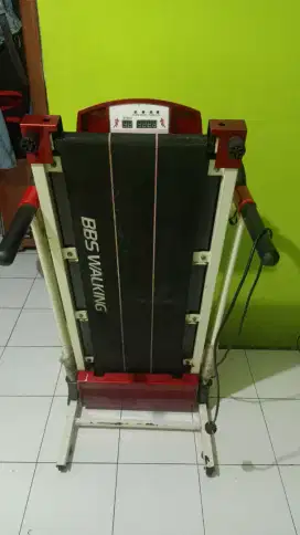 Treadmill Kondisi Bagus Banget