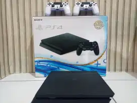 PS4 slim ORI 1 TB. (Internal 500 GB+ HDD 500GB)