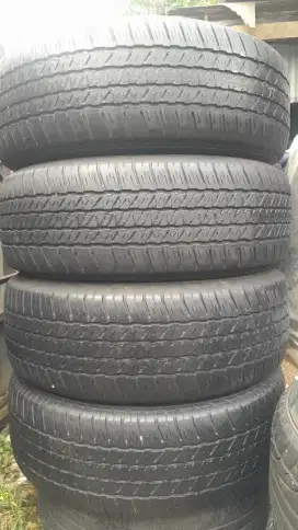 Ban copotan Fortuner Bridgestoen duller H/T 265/60 R18 80% 2021.4pcs