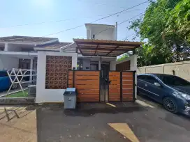 Over kredit rumah pribadi mezzanine di Ciputat! BU 175jt Nego