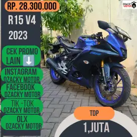 R15 V4 Connect 2023 LIKE NEW SECOND