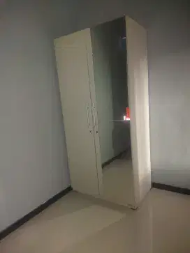 Dijual lemari 2pintu