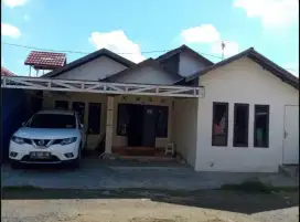 Dikontrakan rumah beserta isinya.. lingkungan aman dan nyaman