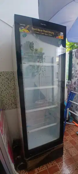 Showcase Polytron 4 rak