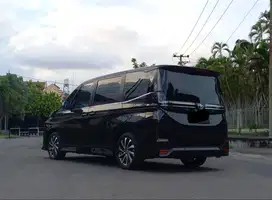 Toyota Voxy 2.0 Matic tahun 2022 TSS Km 13rban