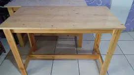 MEJA MAKAN KAYU