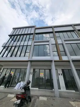 RUKO MAGGIORE JUNCTION 3 LANTAI HOEK LOKASI STRATEGIS