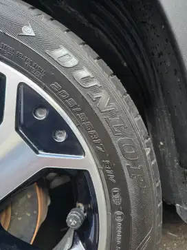 Ban mobil tubless R17 bekas seperti baru