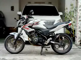 cb 150R tahun 2013/tt boleh gan cash lebih bagus