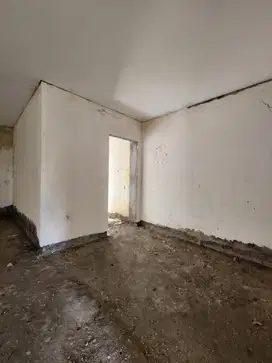 CA399 Dijual Rumah Hitung Tanah Besarr Bagus Murah di Darmo Sentosa