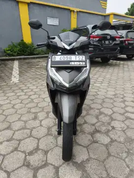 Bissmillah dijual motor Honda Vario LED old 150cc 2017 istimewa