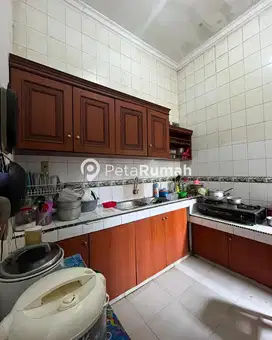 Dijual Rumah Cakep Semi Furnish Komplek Pondok Surya (Liephing)