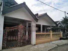 Dijual Rumah Besar Harga Murah di Komplek Antilop, Jatiwaringin, Bekas